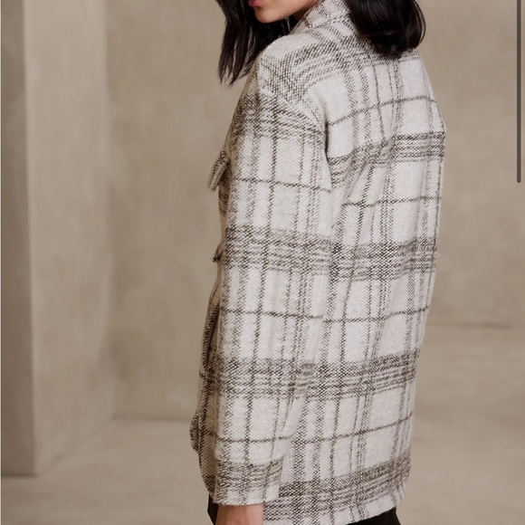 Banana Republic Petite Plaid Shacket in Oatmeal - Picture 2 of 12